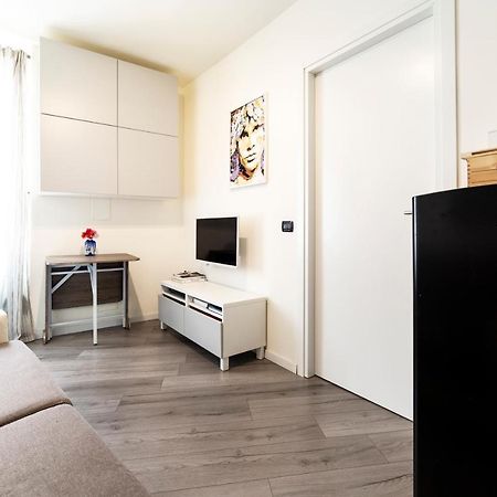 Affori Cosy Apartment Milão Exterior foto